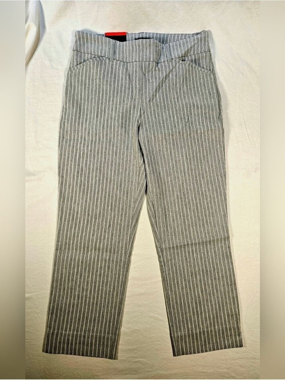NWT Size 8 Hilary Radley Pull-On Stretch Grey Pinstripe Cropped Pants